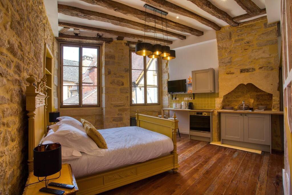 "Les Appartements De Betty C" Studio Medieval Sarlat-la-Canéda Exterior foto