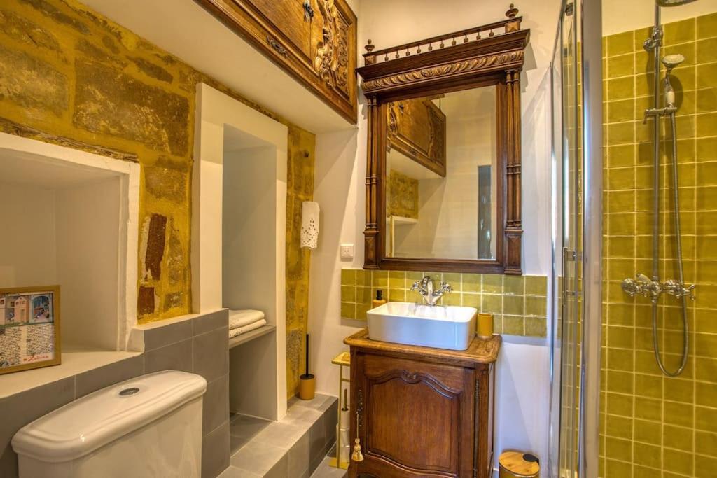 "Les Appartements De Betty C" Studio Medieval Sarlat-la-Canéda Exterior foto